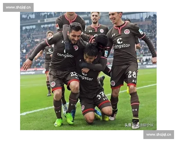 5月5日足球赛事精彩回顾 各大联赛赛果揭晓精彩瞬间分析 5月5日足球赛事精彩回顾 各大联赛赛果揭晓精彩瞬间分析